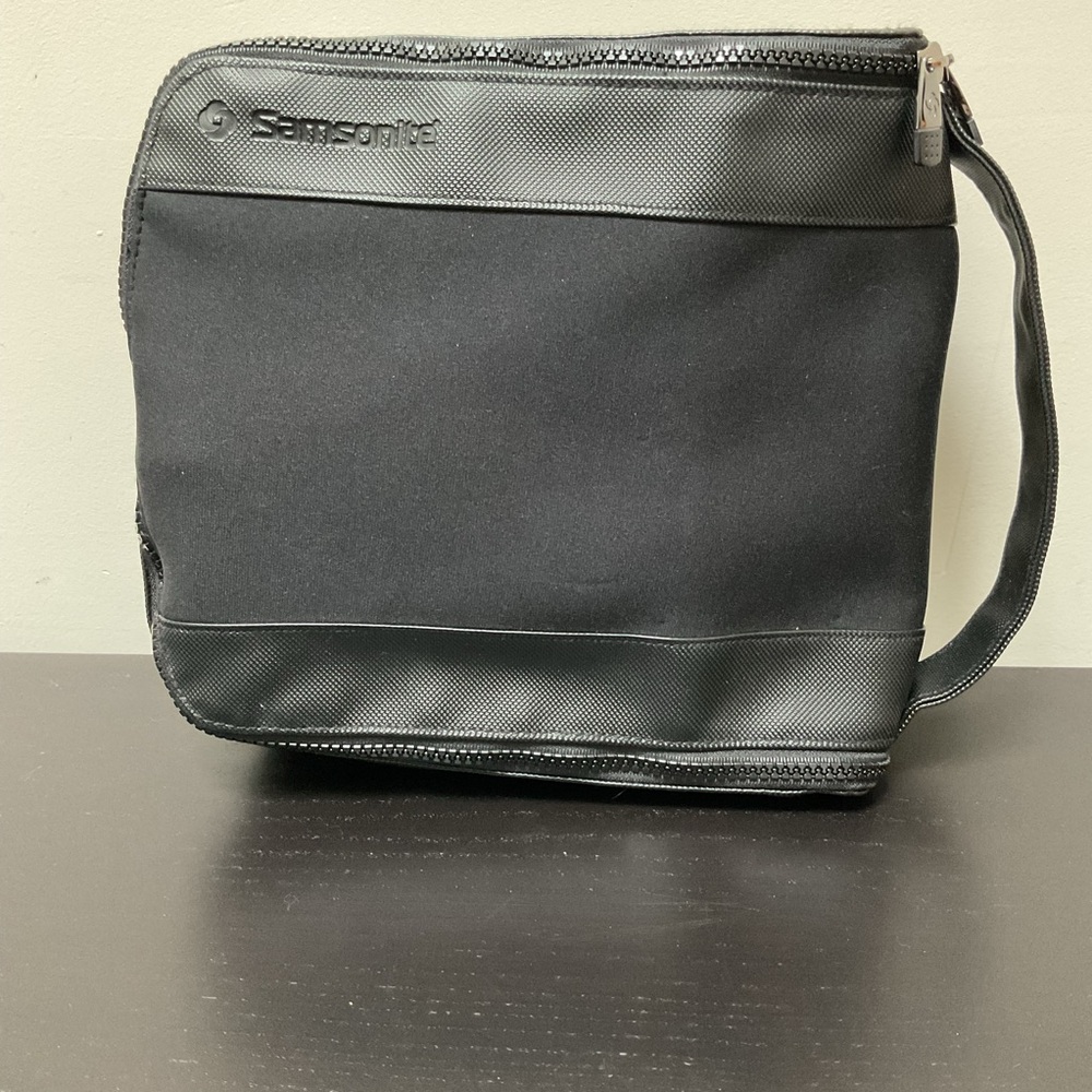 Samsonite Black Travel Toiletry Bag for Men